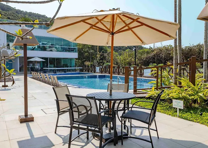 Varandas Do Atlantico - Apartamento Em Condominio Pe Na Areia